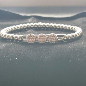 HULCHI BELLUNI Stamped 18k White Gold Tresore Triple Station Diamond Bracelet